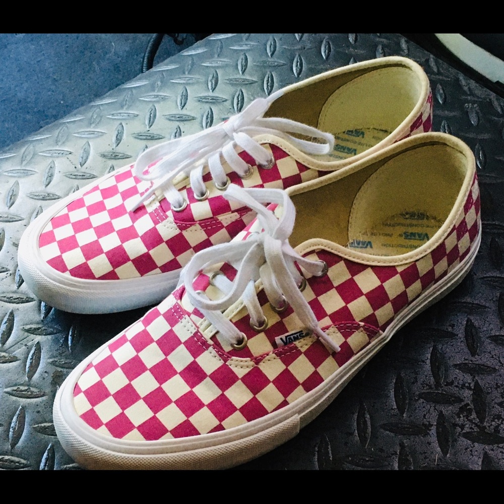 Vans in excellent condition barely worn